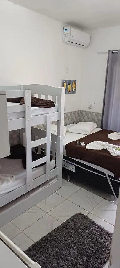 Pousada Casa Amarela Brisa Parque ペーニャ ゲストハウス