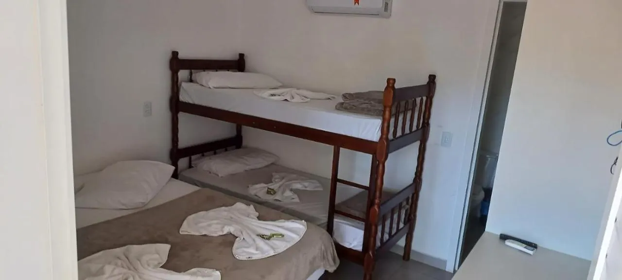 Pousada Casa Amarela Brisa Parque ペーニャ ゲストハウス