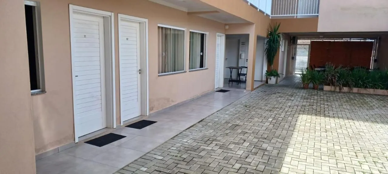 Pousada Casa Amarela Brisa Parque ペーニャ ブラジル