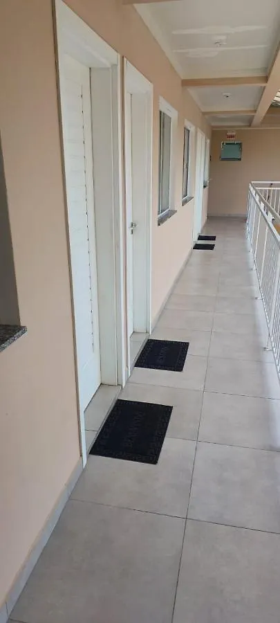 Pousada Casa Amarela Brisa Parque ペーニャ