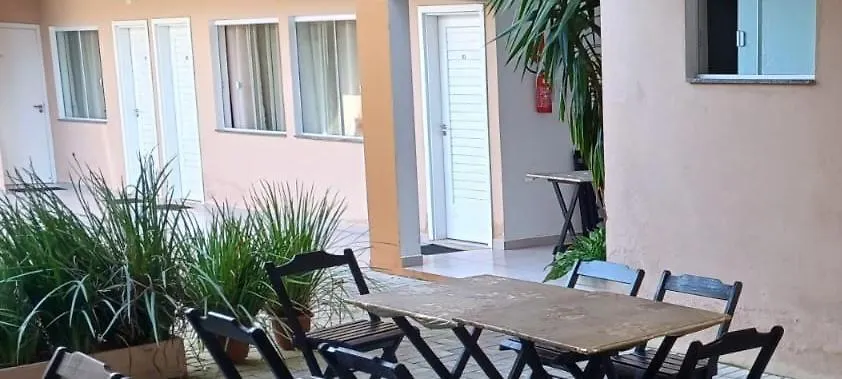Pousada Casa Amarela Brisa Parque ペーニャ ゲストハウス
