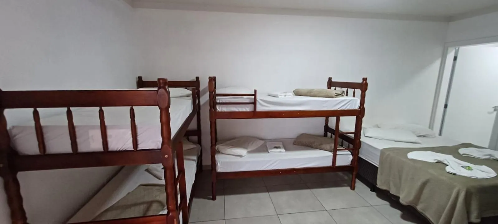 Pousada Casa Amarela Brisa Parque ペーニャ 0*,