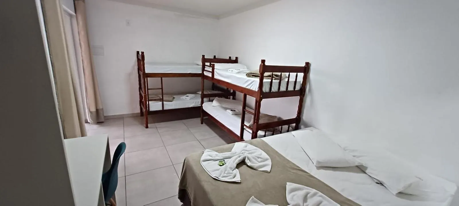 Pousada Casa Amarela Brisa Parque ペーニャ 0*,  ブラジル